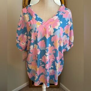 First Love Floral V-Neck Women's Top - size medium - NWT